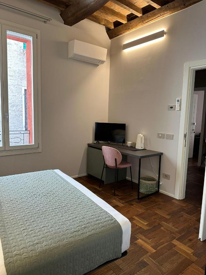 Coco21 Bed & Breakfast Modena Luaran gambar